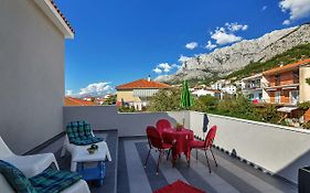 Apartmani Maja